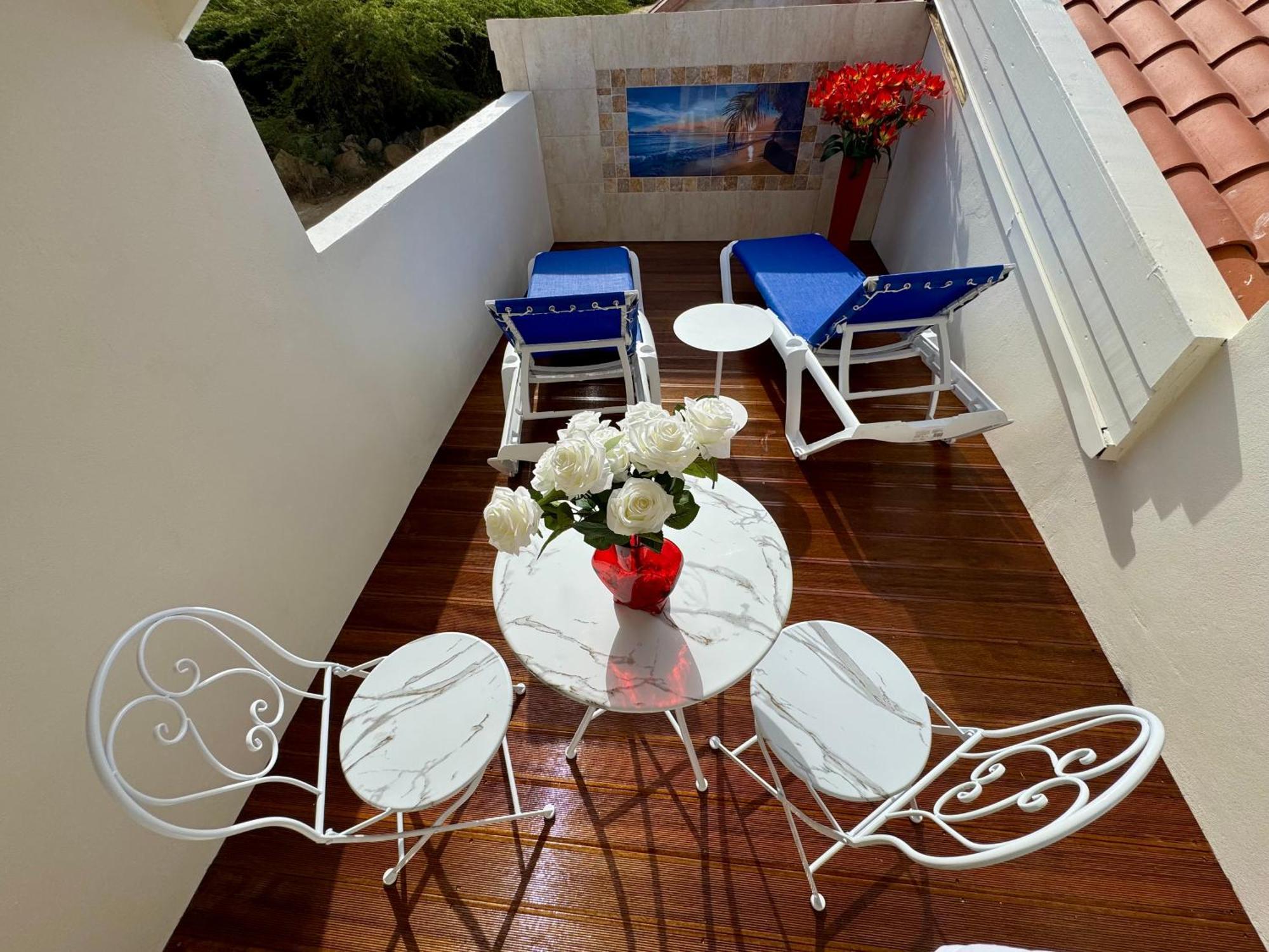 Boutique Hotel Swiss Paradise Aruba Villas And Suites Palm Beach Kültér fotó